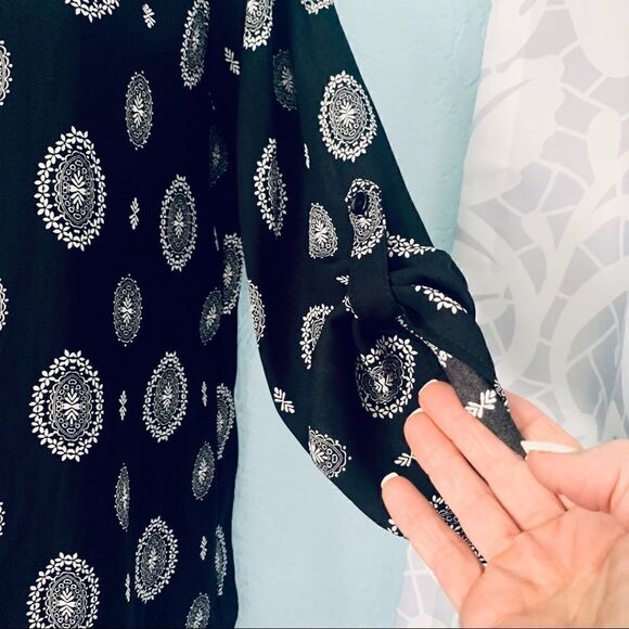 Pink Republic Floral Print Blouse. Size XS - Picture 6 of 14